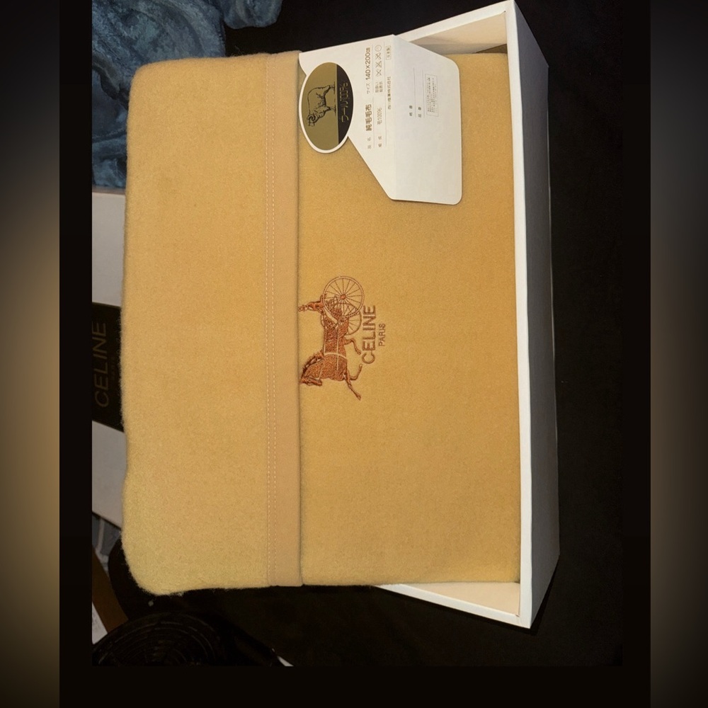 NWT CELINE BLANKET